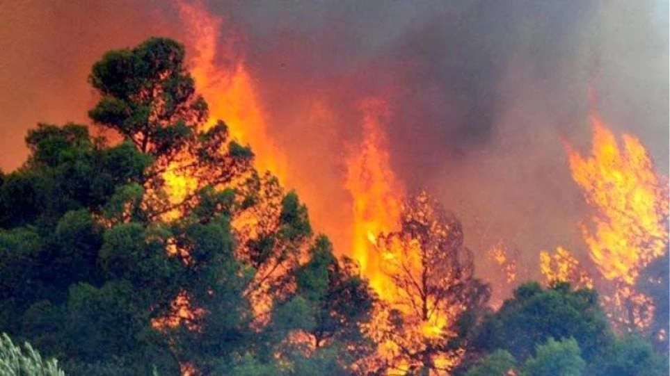 Κατασβέστηκε η πυρκαγιά στην Περαχώρα Λουτρακίου